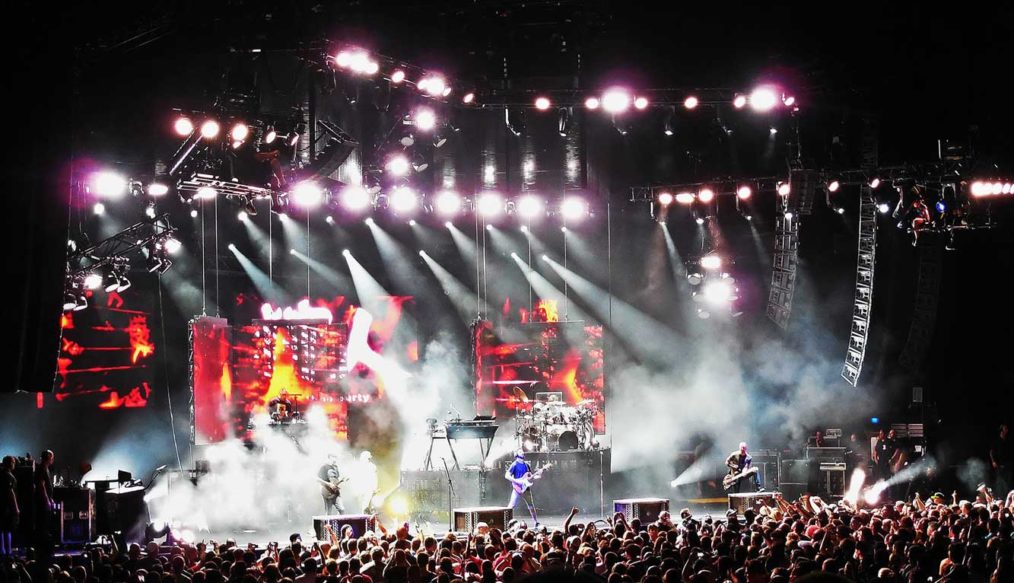 Linkin Park Honors Chester Bennington