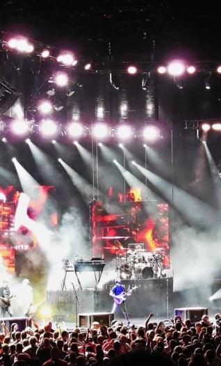 Linkin Park Honors Chester Bennington