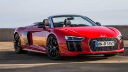 Audi R8 Spyder 2017 is the best choice for urban driving