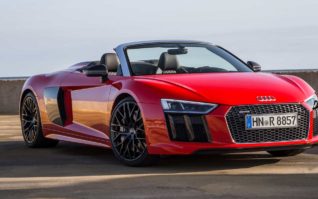 Audi R8 Spyder 2017 is the best choice for urban driving
