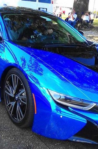 BMW i8 Blue Chrome – The powerful shiny pearl