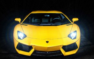 Lamborghini UGR fires up at the speed of 402 km/h