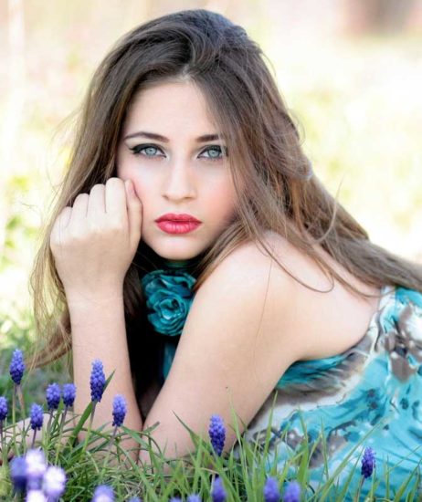 Love looks not with the eyes, but with the mind