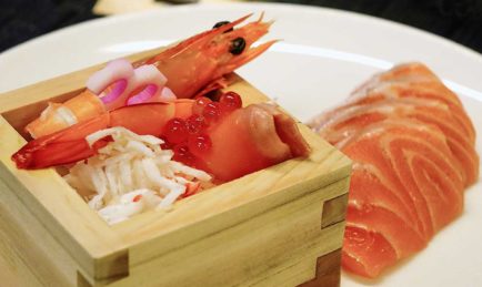 Sashimi, the delicious fishes from Japanese