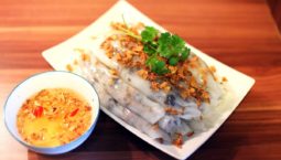 Vietnamese Banh Cuon is a must eat