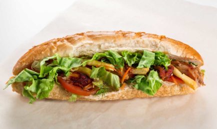 Americans Try Vietnamese Breads