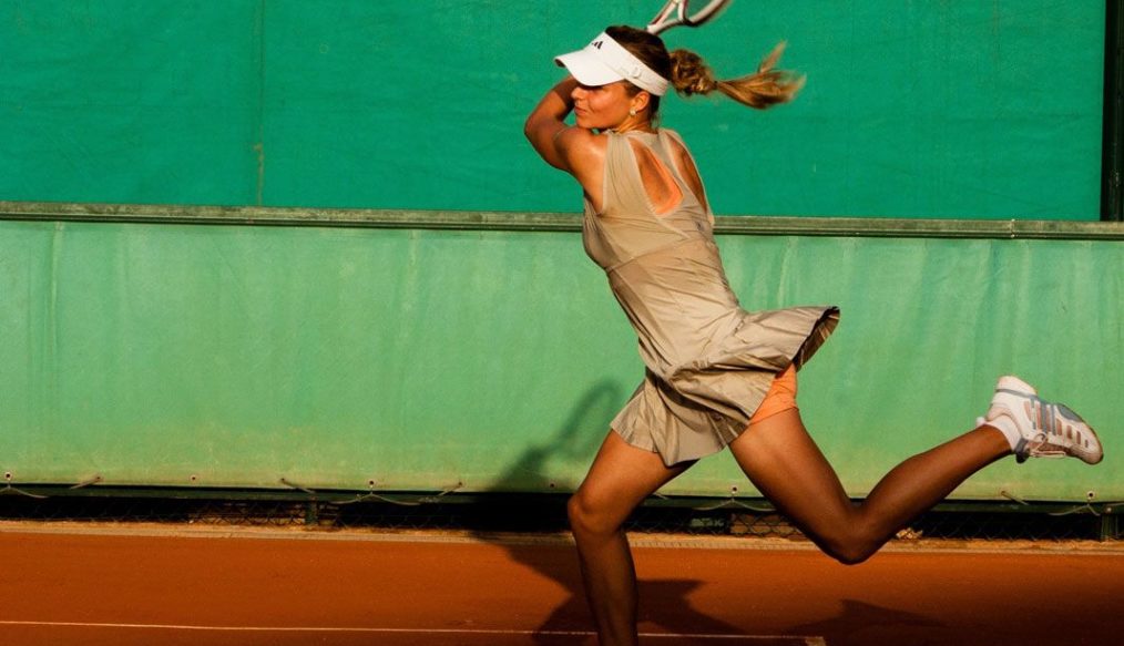 Hingis, 25-time Grand Slam champ, to retire
