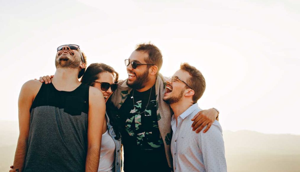 Don’t forget to bring your friends travel together